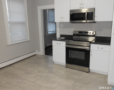 254 Wayne Street - Photo Thumbnail 5