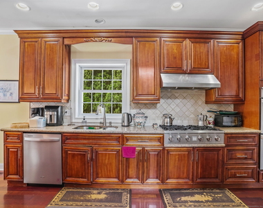 56 Barholm Avenue - Photo Thumbnail 8