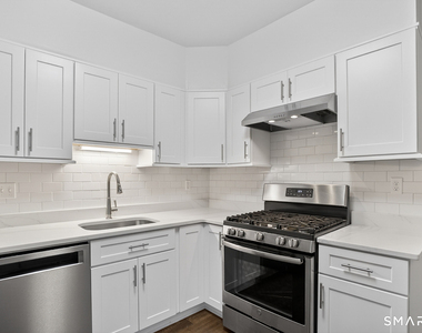 95 Parrott Avenue - Photo Thumbnail 10