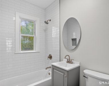 95 Parrott Avenue - Photo Thumbnail 15