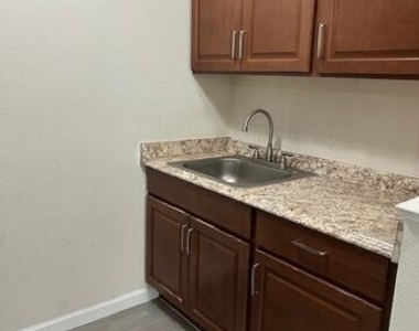 40-1 Prospect Avenue - Photo Thumbnail 12