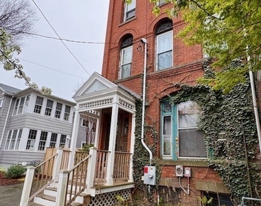 74 Pearl Street - Photo Thumbnail 7