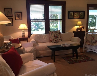 14 New Preston Hill Road - Photo Thumbnail 3