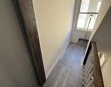 33 Olive Street - Photo Thumbnail 7