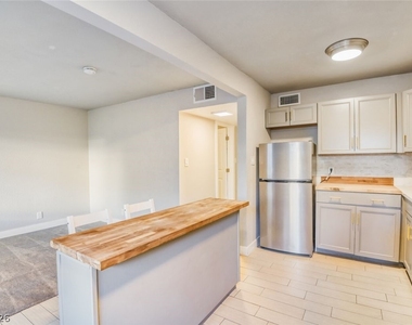 304 Orland Street - Photo Thumbnail 2