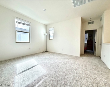 11852 Black Canary Avenue - Photo Thumbnail 13