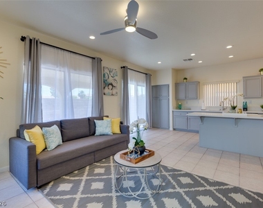 7886 Blue Brook Drive - Photo Thumbnail 23