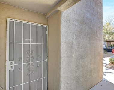 1908 Desert Falls Court - Photo Thumbnail 4