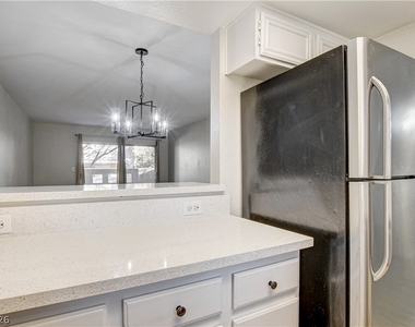 1908 Desert Falls Court - Photo Thumbnail 11