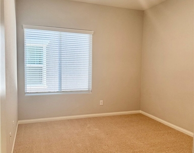 341 Canary Song Drive - Photo Thumbnail 27
