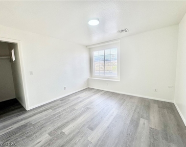 1040 Pahrump Valley Boulevard - Photo Thumbnail 5
