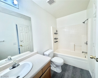 1040 Pahrump Valley Boulevard - Photo Thumbnail 7