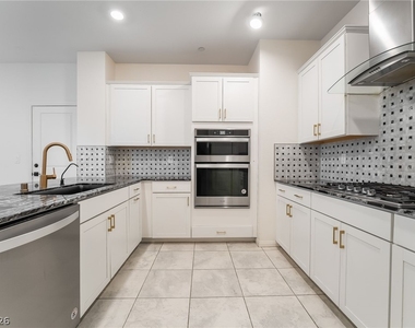 2479 Bellinzona Place - Photo Thumbnail 6