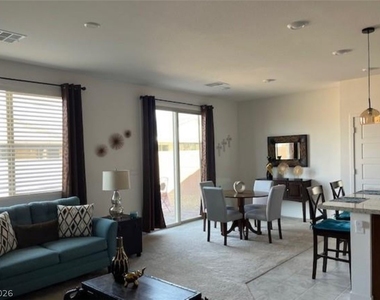 5980 E Drosetta Avenue - Photo Thumbnail 3