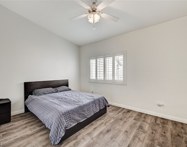 7450 S Eastern Avenue - Photo Thumbnail 35