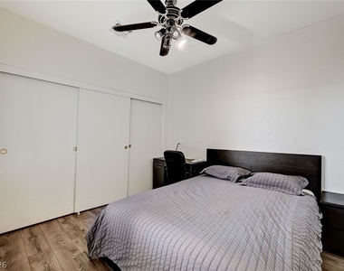 7450 S Eastern Avenue - Photo Thumbnail 23