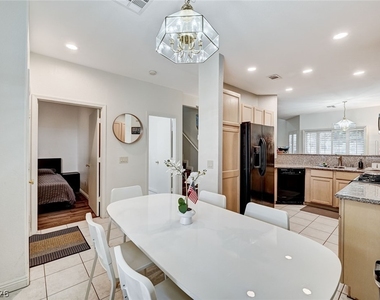 7450 S Eastern Avenue - Photo Thumbnail 16