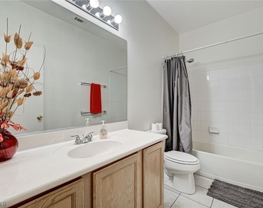 7450 S Eastern Avenue - Photo Thumbnail 22