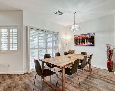 7450 S Eastern Avenue - Photo Thumbnail 10