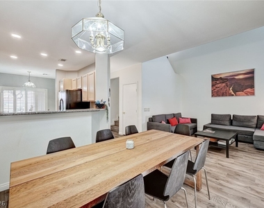 7450 S Eastern Avenue - Photo Thumbnail 12