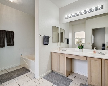 7450 S Eastern Avenue - Photo Thumbnail 39