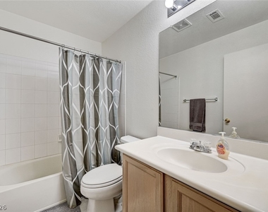 7450 S Eastern Avenue - Photo Thumbnail 34