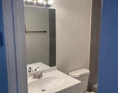 432 E Sunset Road - Photo Thumbnail 7