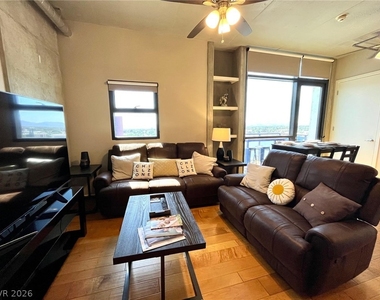 353 E Bonneville Avenue - Photo Thumbnail 17