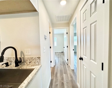 2081 S Dandelion Street - Photo Thumbnail 5