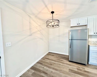 2081 S Dandelion Street - Photo Thumbnail 3