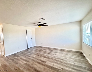 2081 S Dandelion Street - Photo Thumbnail 2