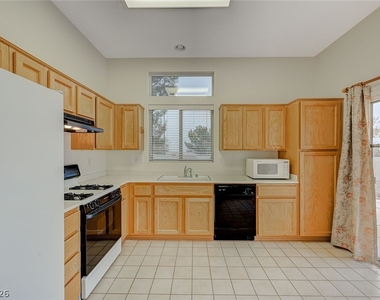 10501 City Clouds Court - Photo Thumbnail 11