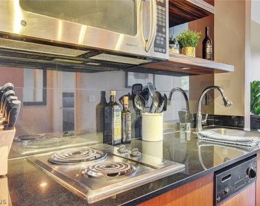 29 Montelago Boulevard - Photo Thumbnail 15