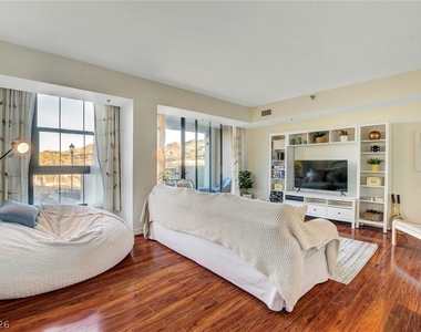 29 Montelago Boulevard - Photo Thumbnail 9