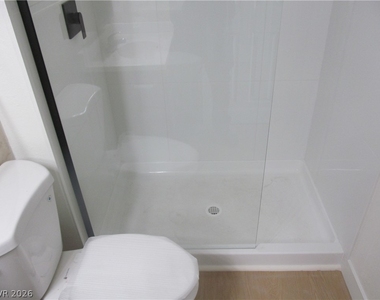 7036 Pinebrook Court - Photo Thumbnail 9