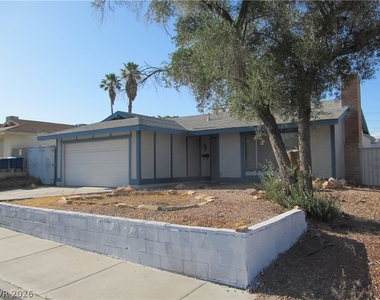 7036 Pinebrook Court - Photo Thumbnail 15