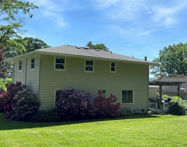 7 Exeter Drive - Photo Thumbnail 5