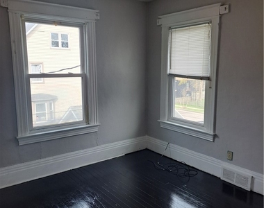 811 Portland Avenue - Photo Thumbnail 10