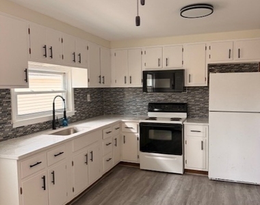 203 Highland Avenue - Photo Thumbnail 18