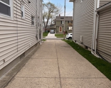 203 Highland Avenue - Photo Thumbnail 7