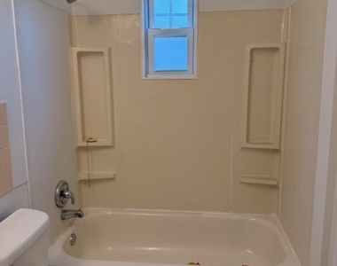 203 Highland Avenue - Photo Thumbnail 25