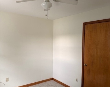 203 Highland Avenue - Photo Thumbnail 14