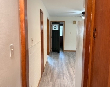 203 Highland Avenue - Photo Thumbnail 9