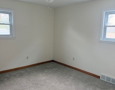 203 Highland Avenue - Photo Thumbnail 21