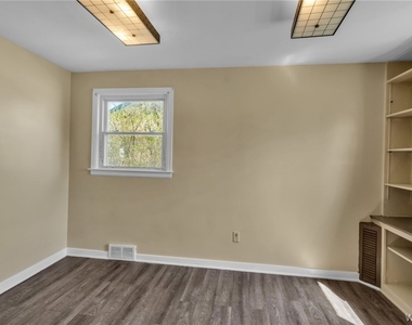 4098 Bailey Avenue - Photo Thumbnail 20