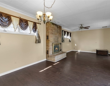 4098 Bailey Avenue - Photo Thumbnail 9