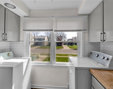 4098 Bailey Avenue - Photo Thumbnail 5