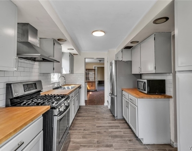 4098 Bailey Avenue - Photo Thumbnail 6