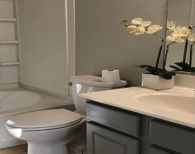3266 Mill Springs Circle - Photo Thumbnail 13