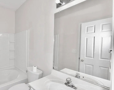 3266 Mill Springs Circle - Photo Thumbnail 11